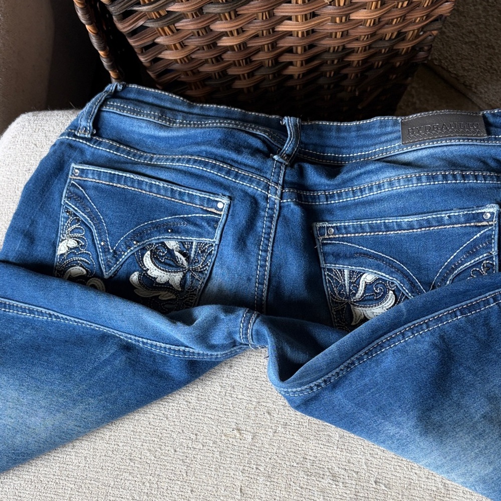 Hydraulic Women's Skinny Jeans in Medium Blue Wash - Picture 4 of 5